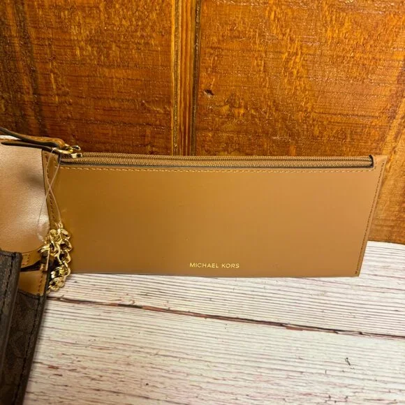 MICHAEL KORS Jet Set 2 in 1 Wallet-On-A-Chain Small Crossbody - Picture 4 of 7